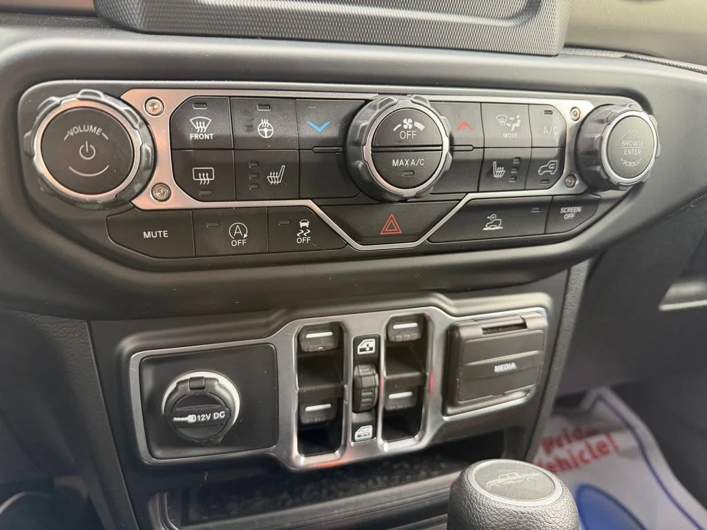 Used 2022 Blue Jeep Willys image 14
