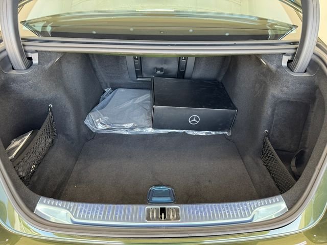 Used 2026 MANUFAKTUR Olive Metallic Mercedes-Benz S 580 image 8