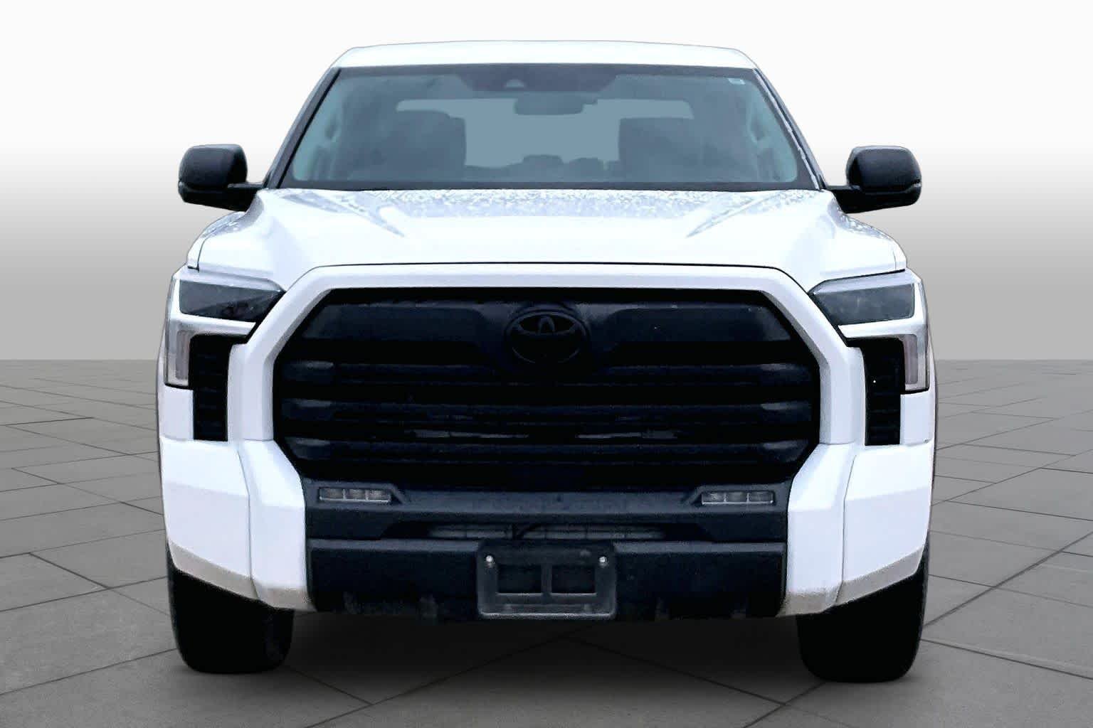 Used 2023 Ice Cap Toyota SR5 image 4