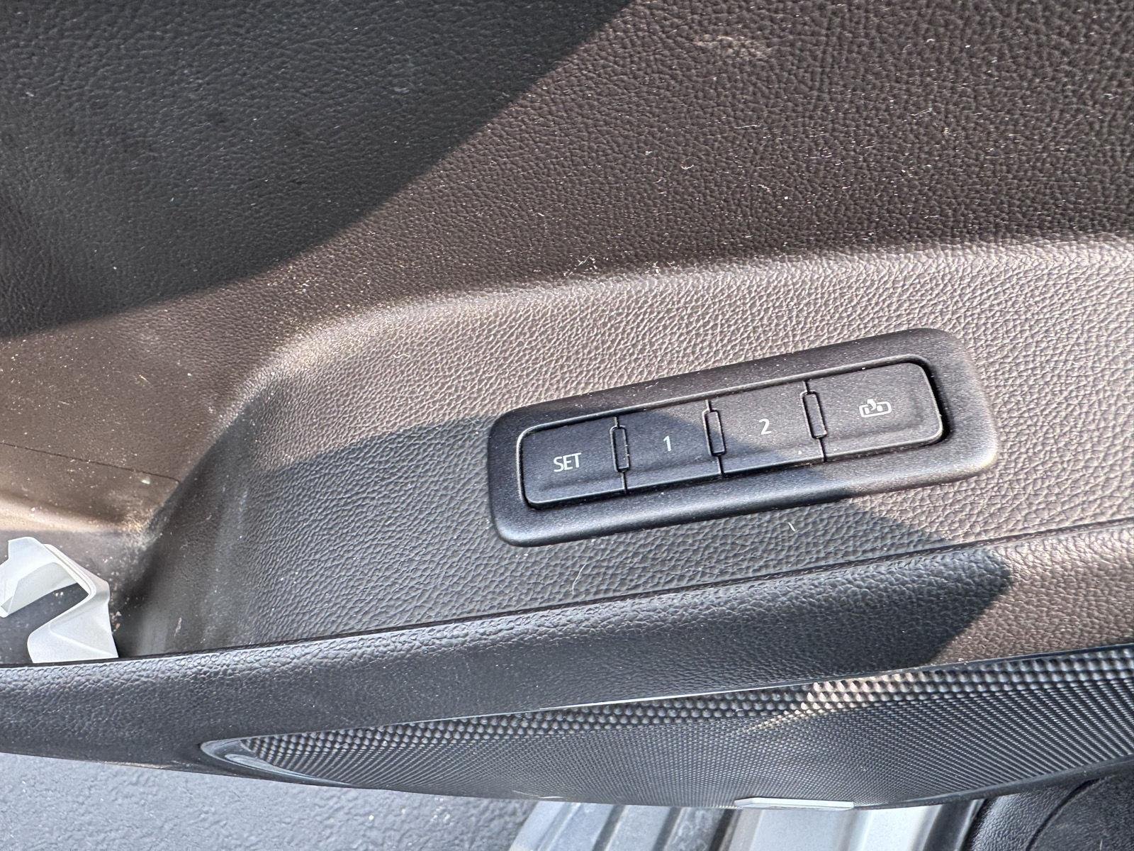 Used 2020 Silver Ice Metallic Chevrolet LT image 14