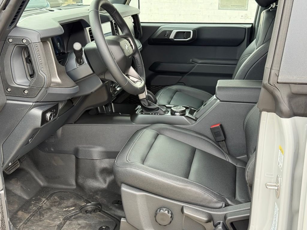 New 2026 Avalanche Gray Ford Badlands® image 5