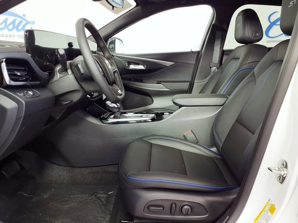 2026 Buick Envista Sport Touring - Photo 7