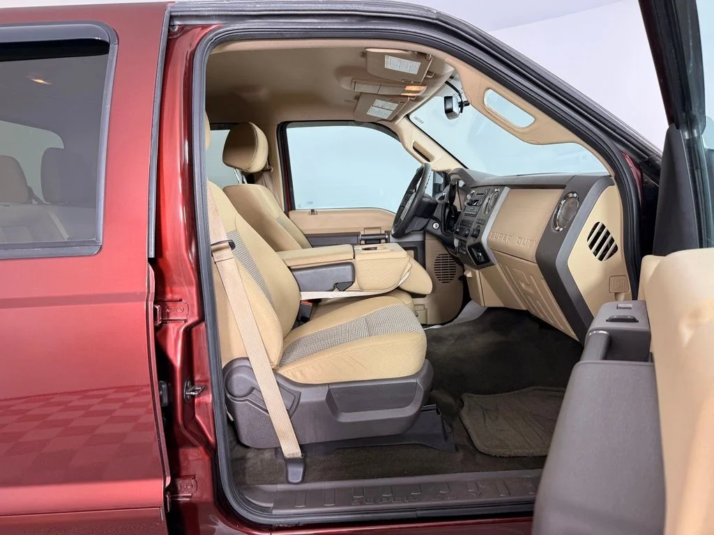 Used 2016 Brown Ford XLT image 14
