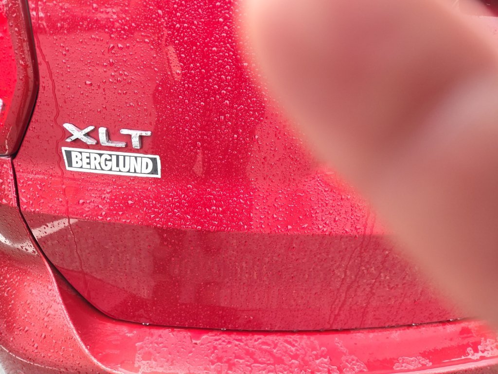 Used 2017 Red Ford XLT image 6