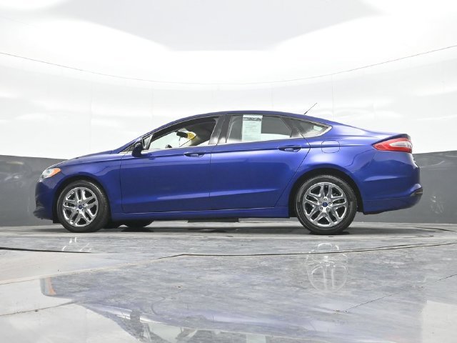 Used 2016 Blue Ford SE image 20