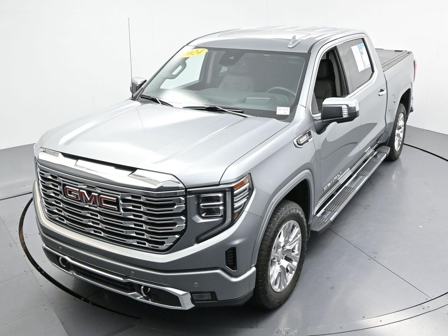 Used 2024 Sterling Metallic GMC Denali image 44