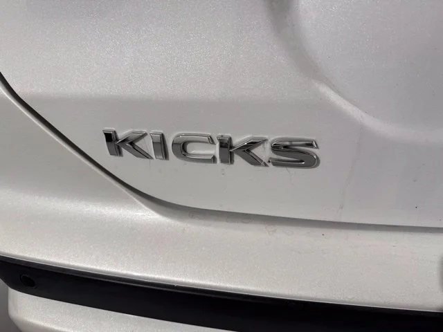 Used 2023 White Nissan SV image 8