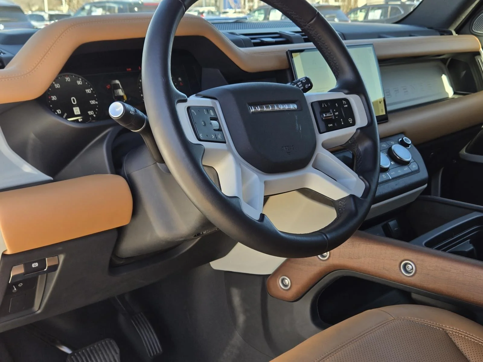 Certified Used 2024 Fuji White Land Rover SE image 19