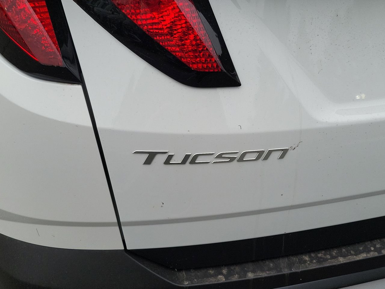 New 2026 Serenity White Pearl Hyundai SE FWD image 6
