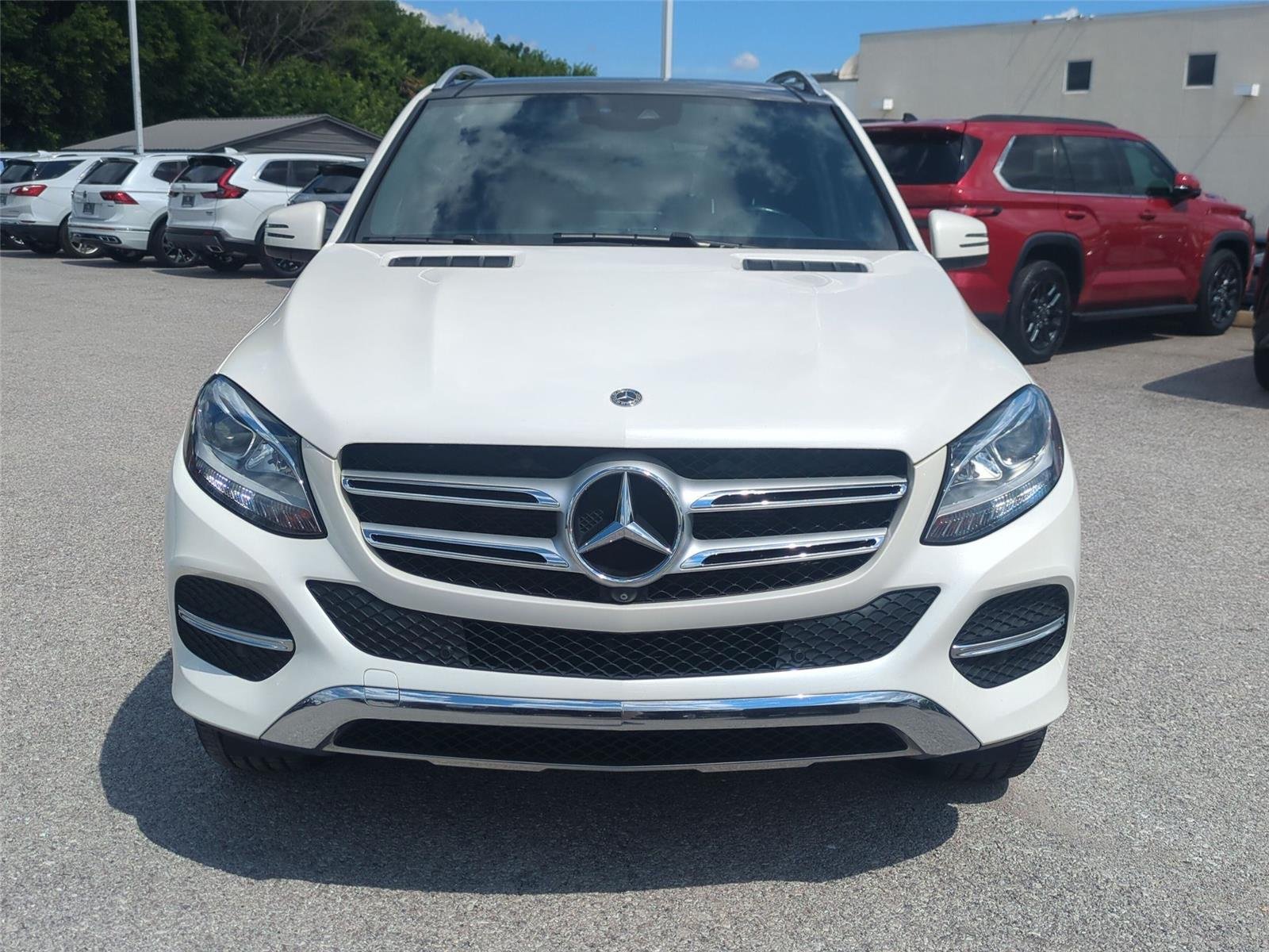 Used 2018 designo Diamond White Metallic Mercedes-Benz GLE 350 image 8