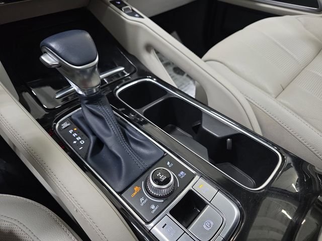 Used 2024 White Kia EX image 24
