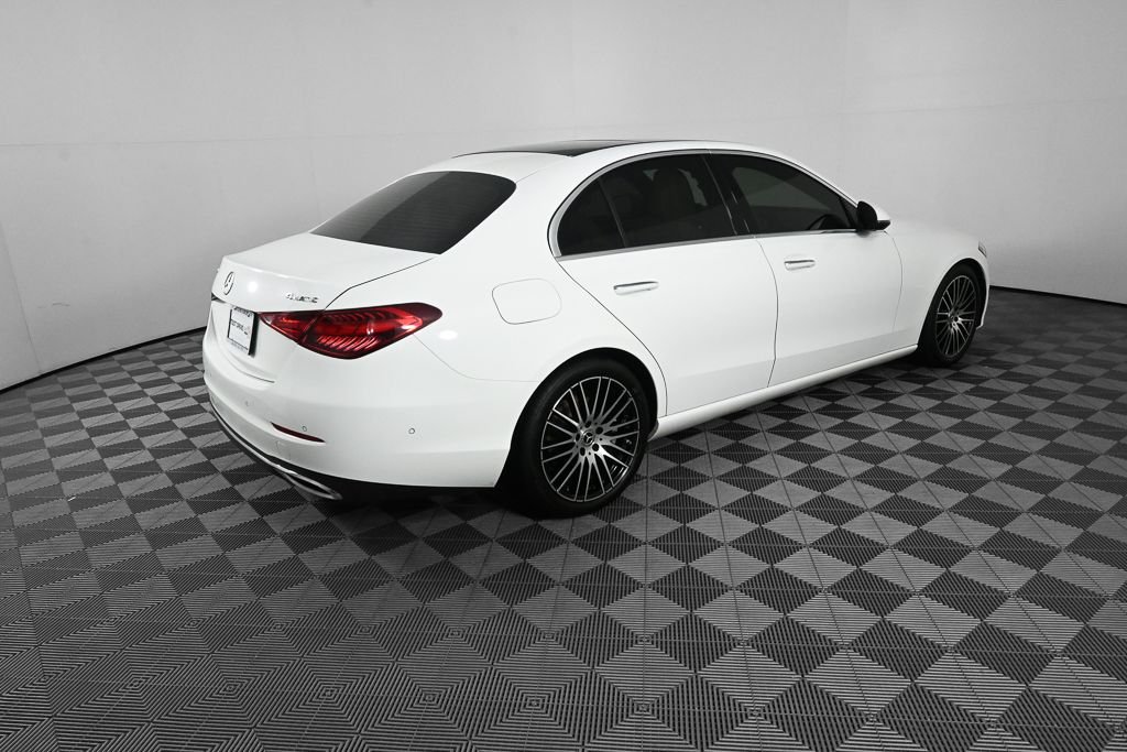 Used 2022  Mercedes-Benz C 300 image 25