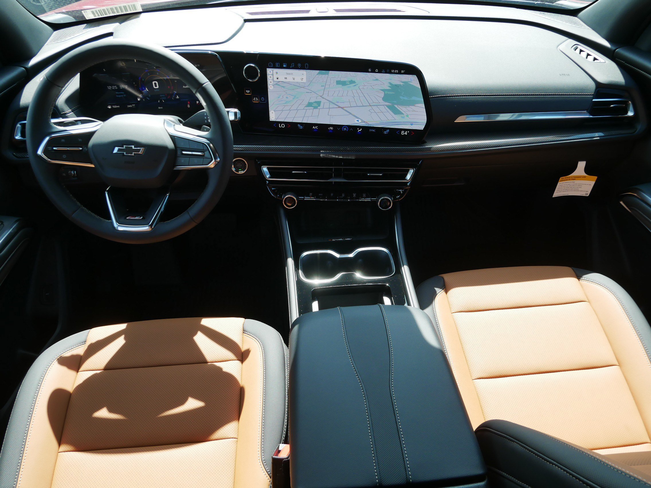2027 Chevrolet Traverse Z71 - Photo 6