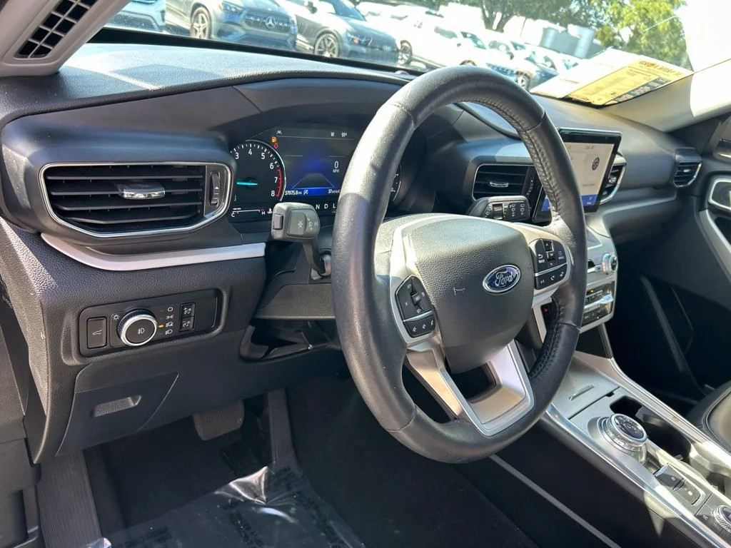 Certified Used 2024 Gray Metallic Ford XLT image 24