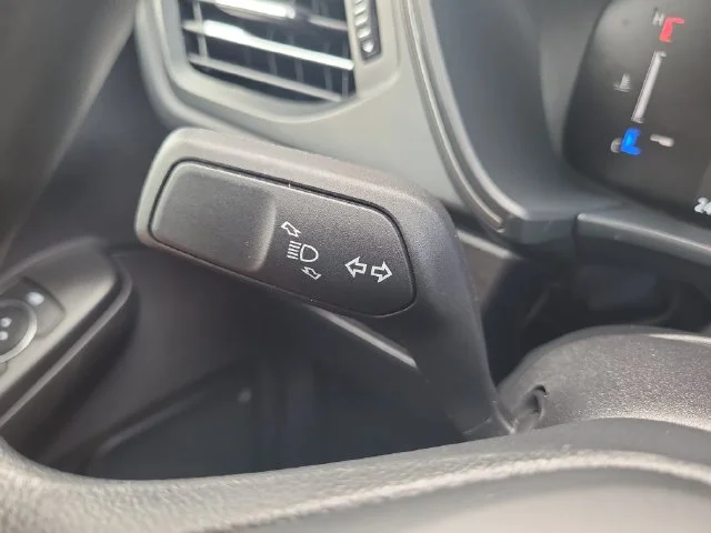 Used 2025 Red Ford Active image 31