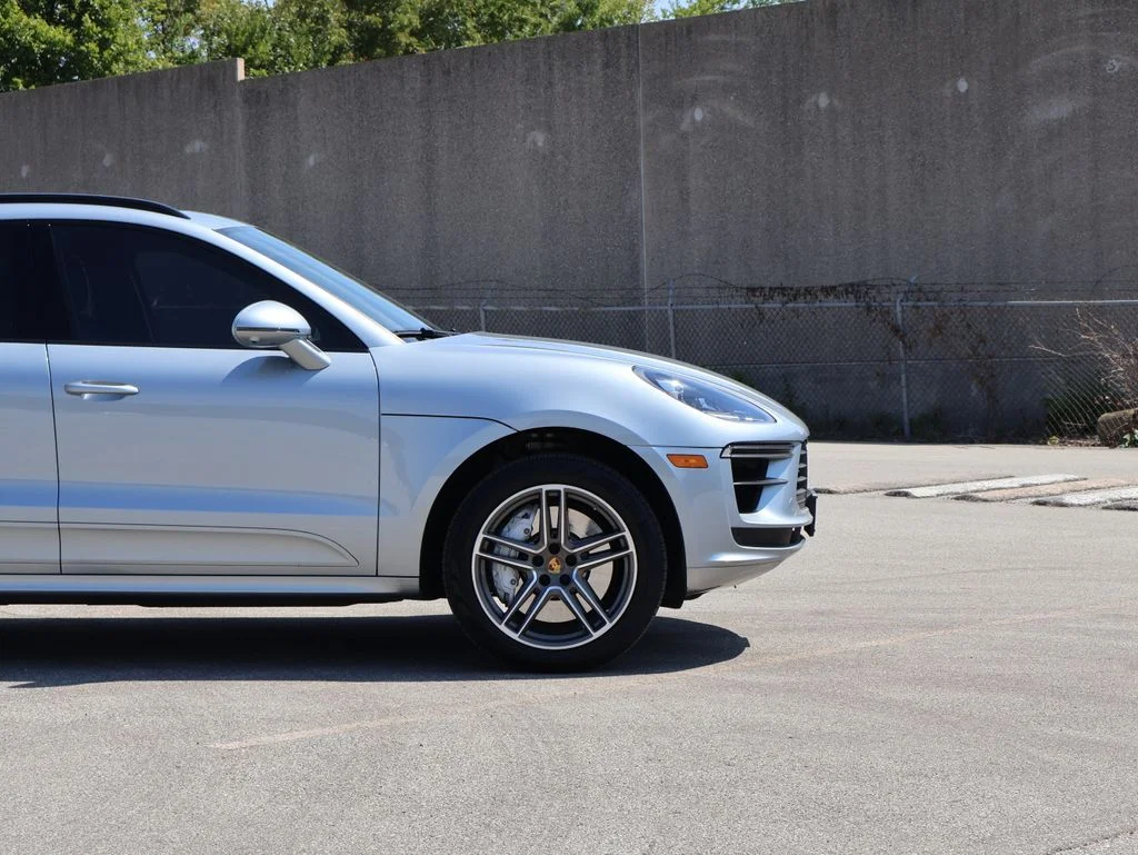 Used 2020 Dolomite Silver Metallic Porsche Turbo image 10