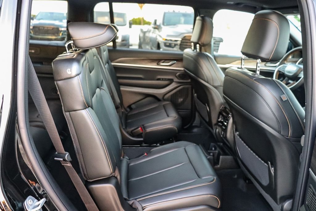 New 2026 Diamond Black Jeep 85th Anniversary Edition image 18