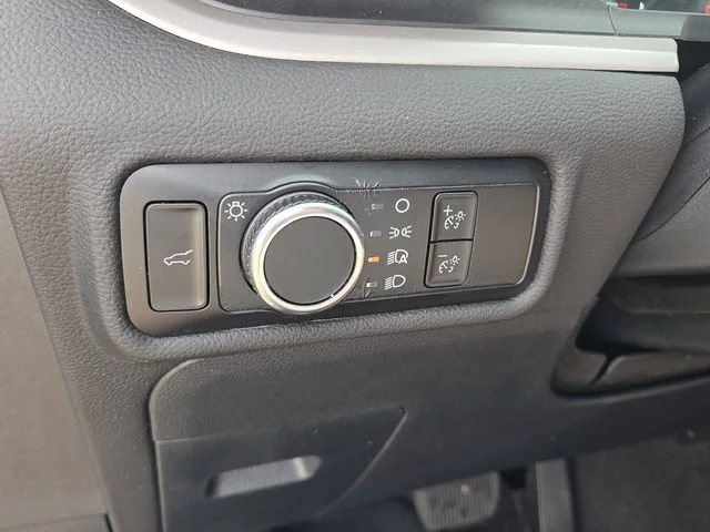 Used 2023 Silver Ford XLT image 27