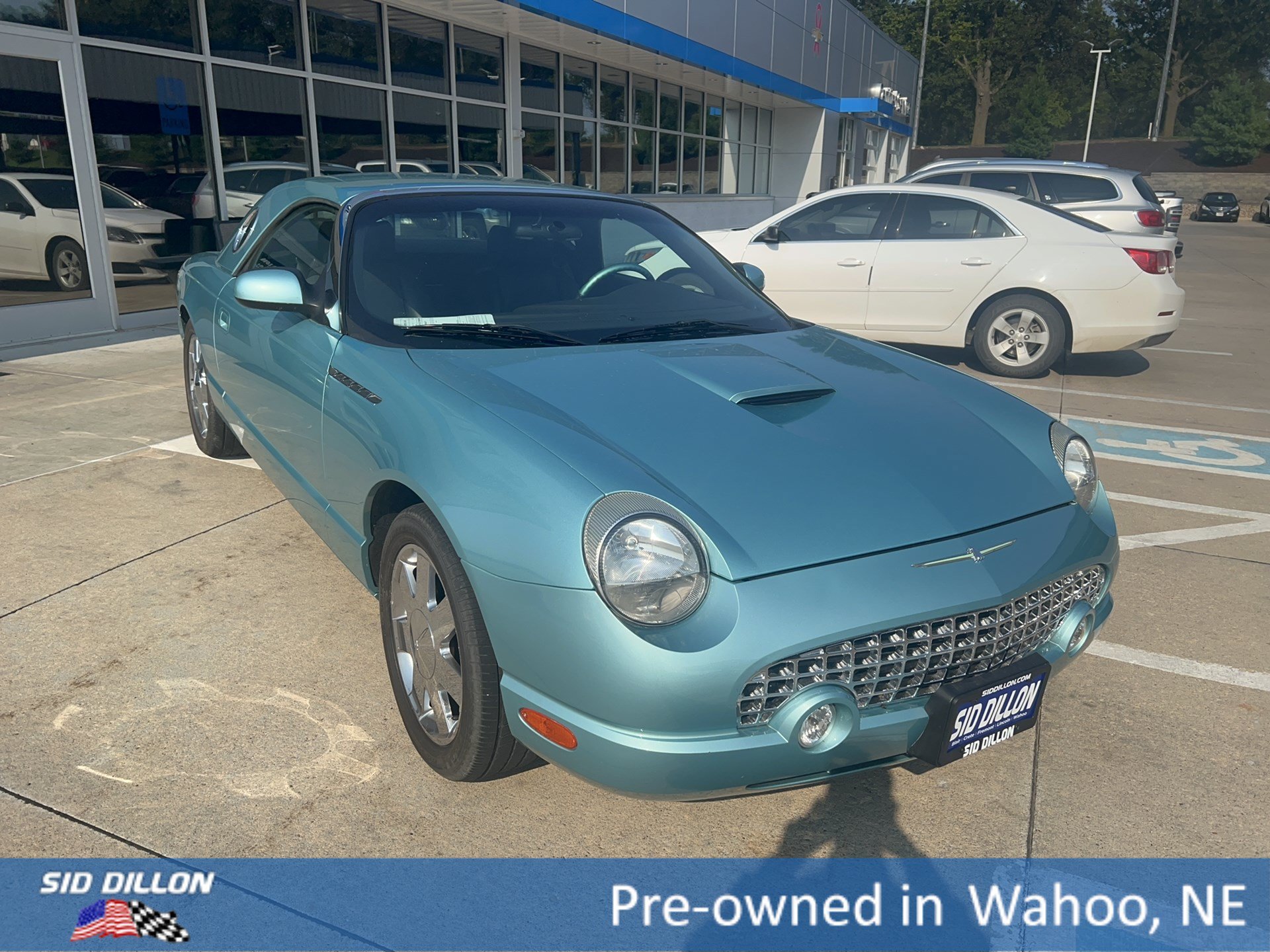 Used 2002 Green Ford Deluxe image 7