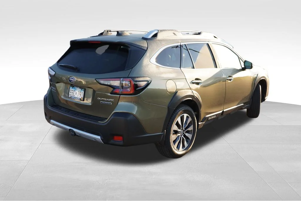 Used 2025 Autumn Green Metallic/Crystal Black Silica Subaru Touring image 3