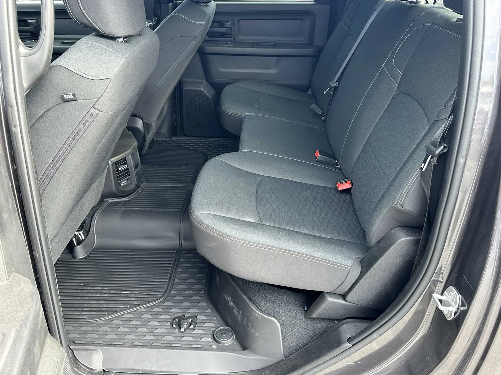 2025 RAM 2500 Tradesman - Photo 20