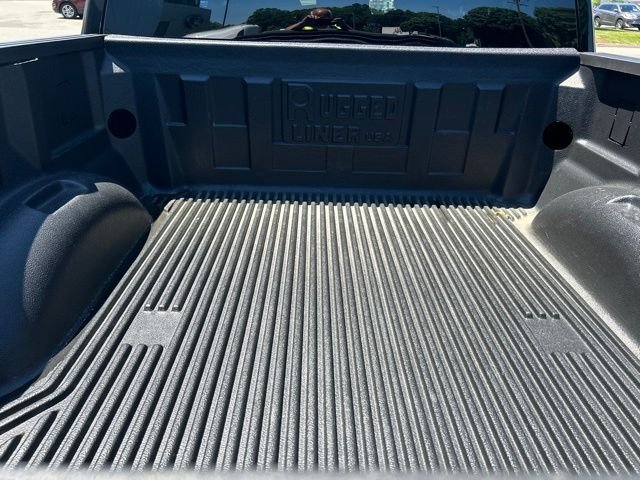 Used 2025 Black Ford XLT image 7