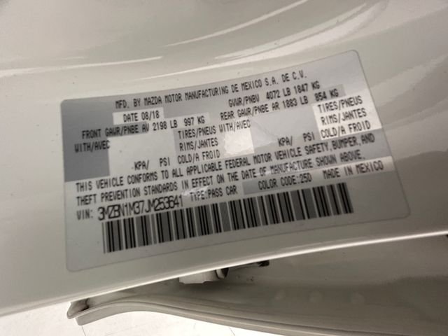 Used 2018 White Mazda Grand Touring image 20