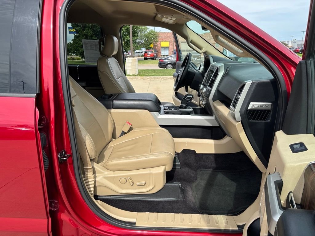 Used 2017 Ruby Red Metallic Tinted Clearcoat Ford Lariat image 34