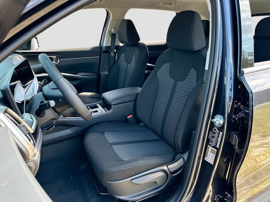 2026 Kia Sorento LX - Photo 19