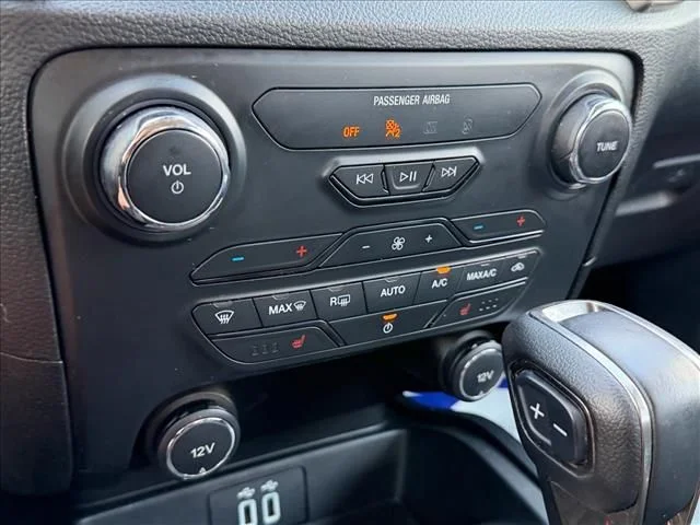 Used 2019  Ford XLT image 22