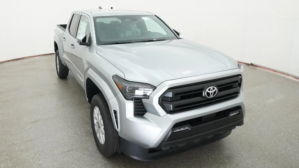 New 2026 Celestial Silver Metallic Toyota SR5 image 33