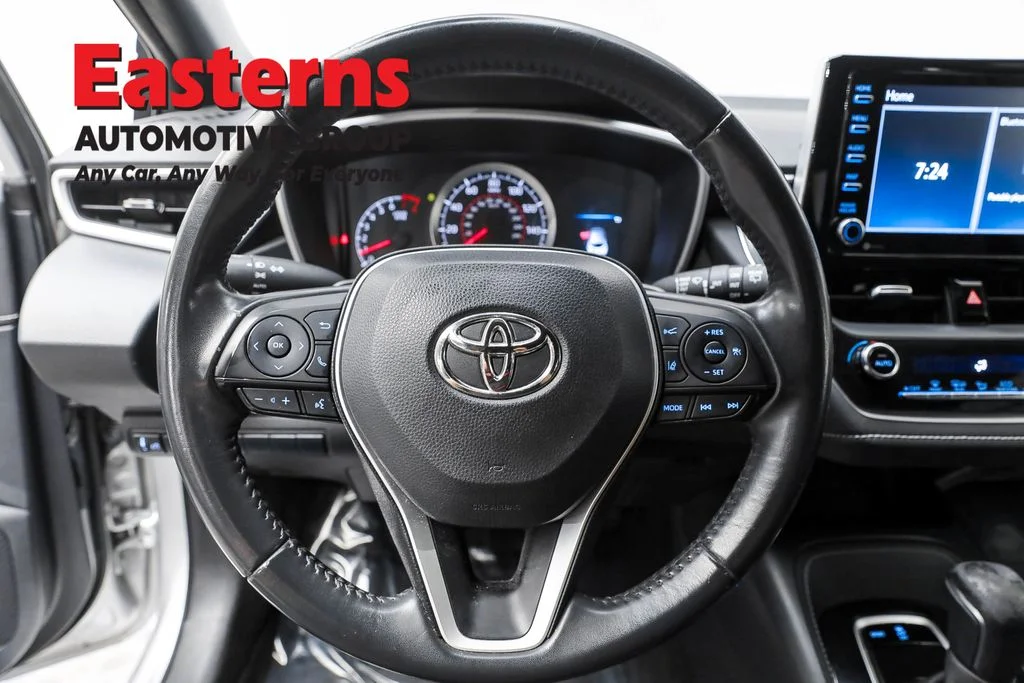 Used 2021 Silver Toyota SE image 10