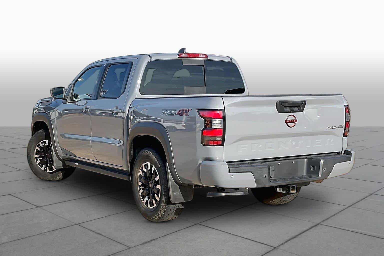 Used 2023 Boulder Gray Pearl Nissan PRO-4X image 10