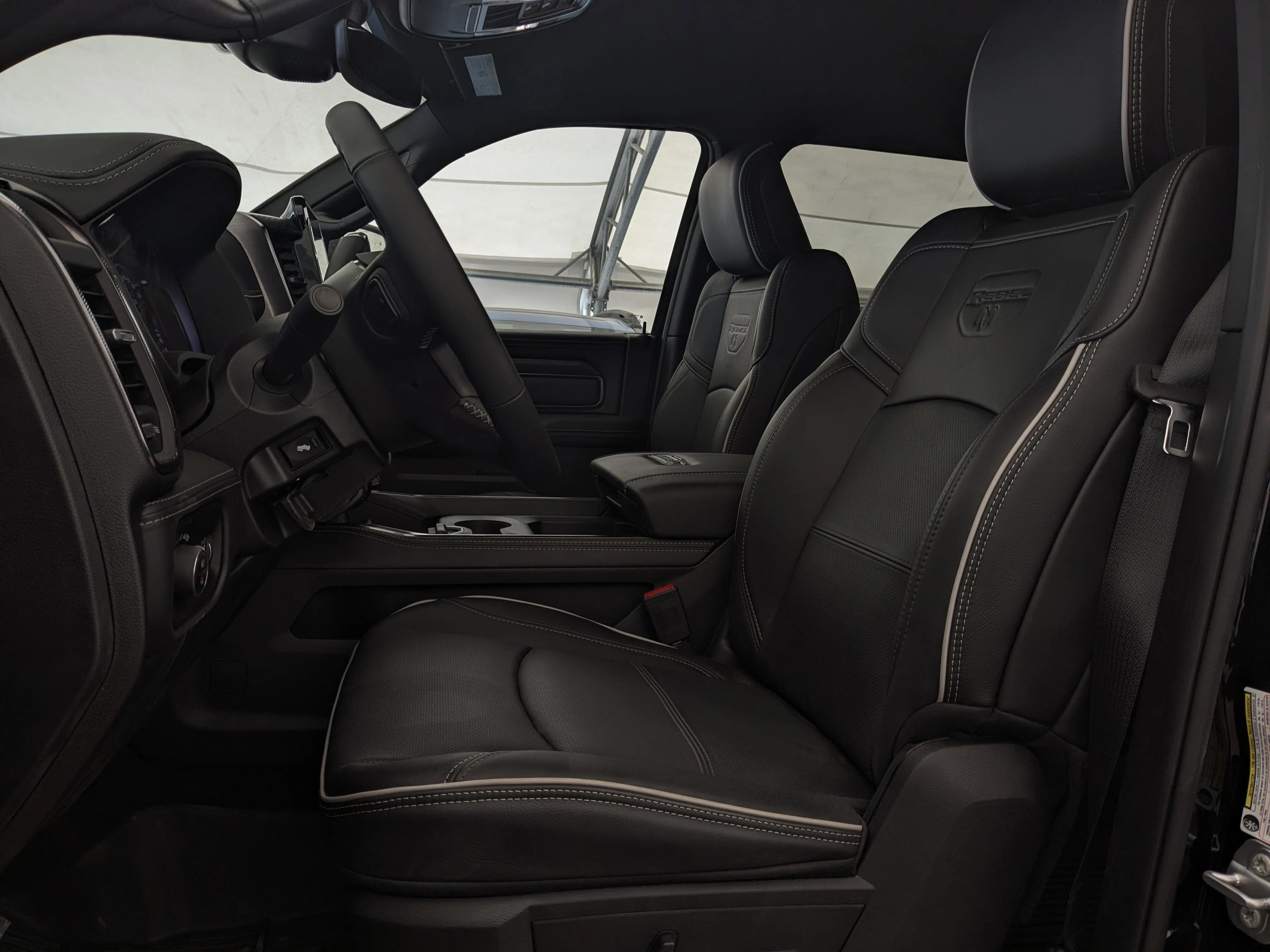 New 2026 Black RAM Rebel - - 6.7L Cummins HO - Rebel Lvl 2 Grp - Rear Air Susp - 5th Wheel/Gooseneck Prep & More image 15