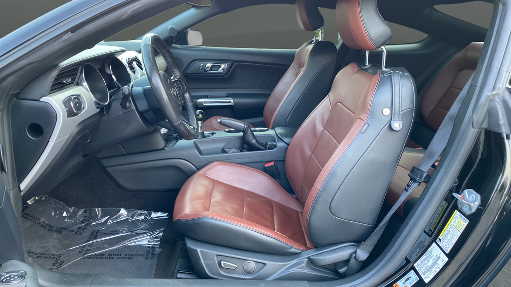 Used 2015 Black Ford GT Premium image 9