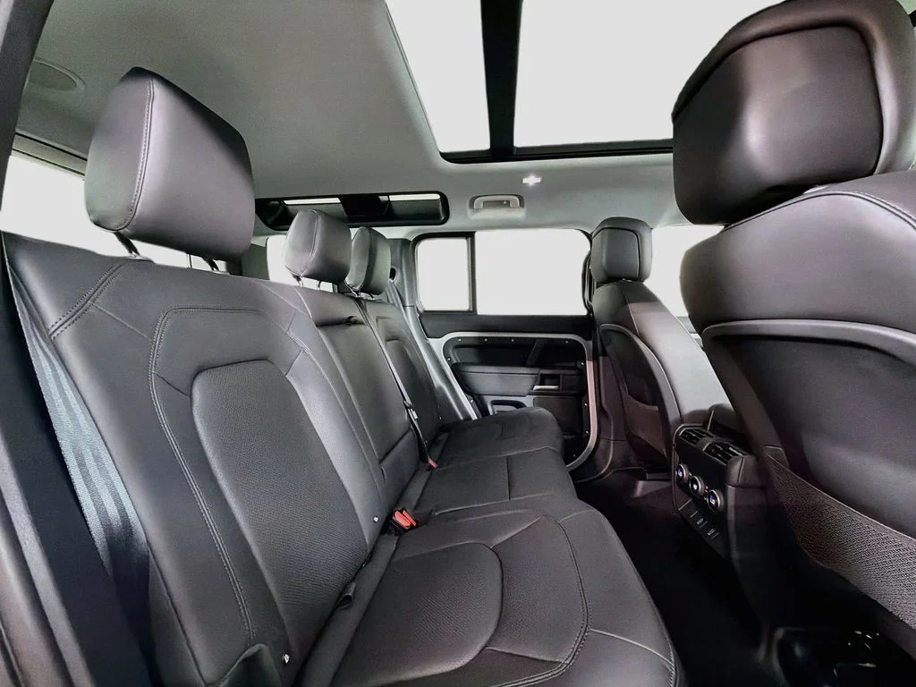 New 2026 Borasco Grey Land Rover X-Dynamic SE image 29