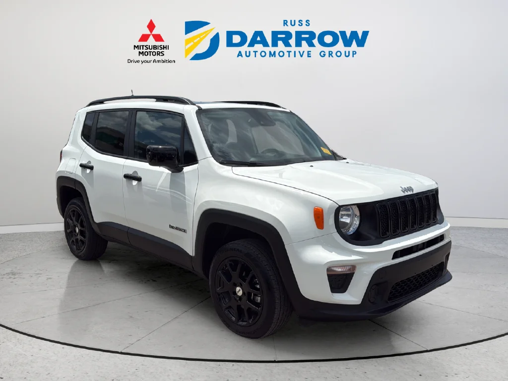 Used 2023 White Jeep Latitude image 7