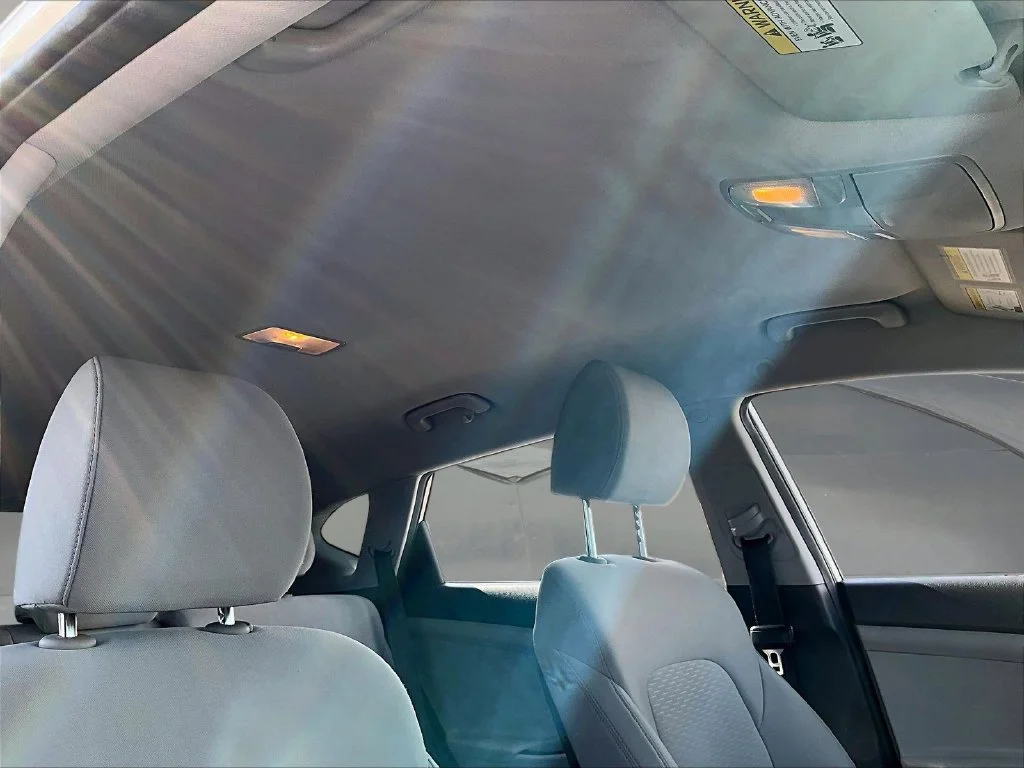 Used 2020 Silver Hyundai SE image 30
