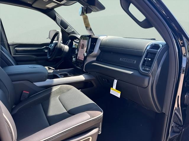 New 2026 Diamond Black Crystal Pearl-Coat Exterior Paint RAM LARAMIE image 25
