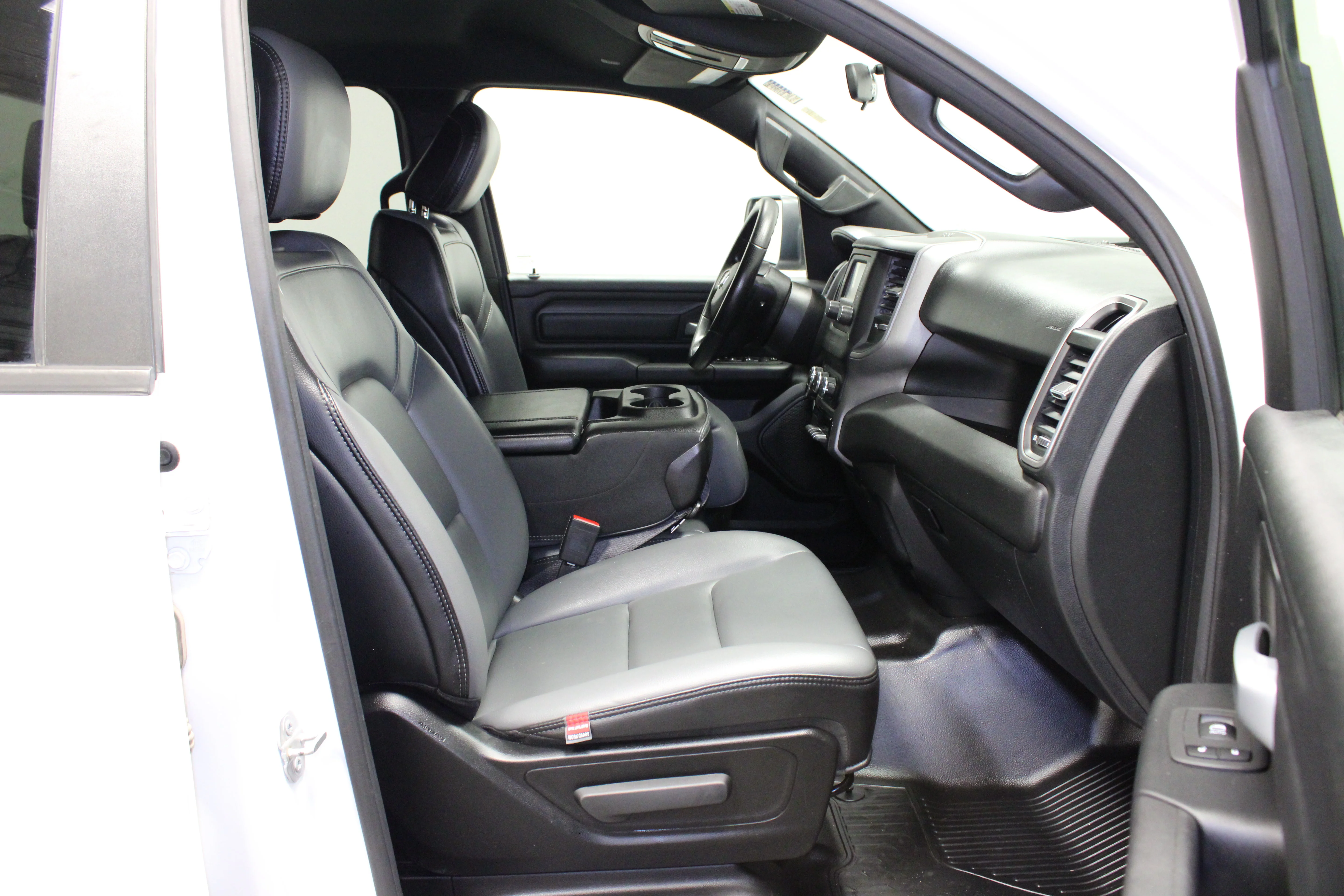 Used 2021 Bright White Clearcoat Ram Tradesman image 17