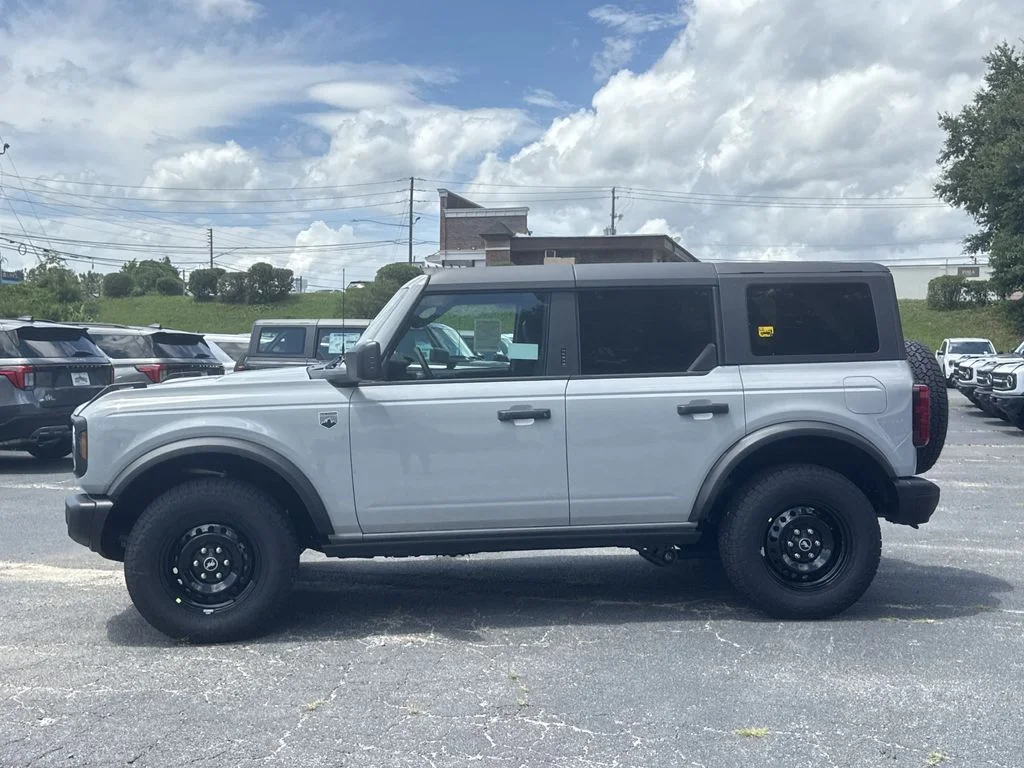 New 2026 White Ford Big Bend image 4