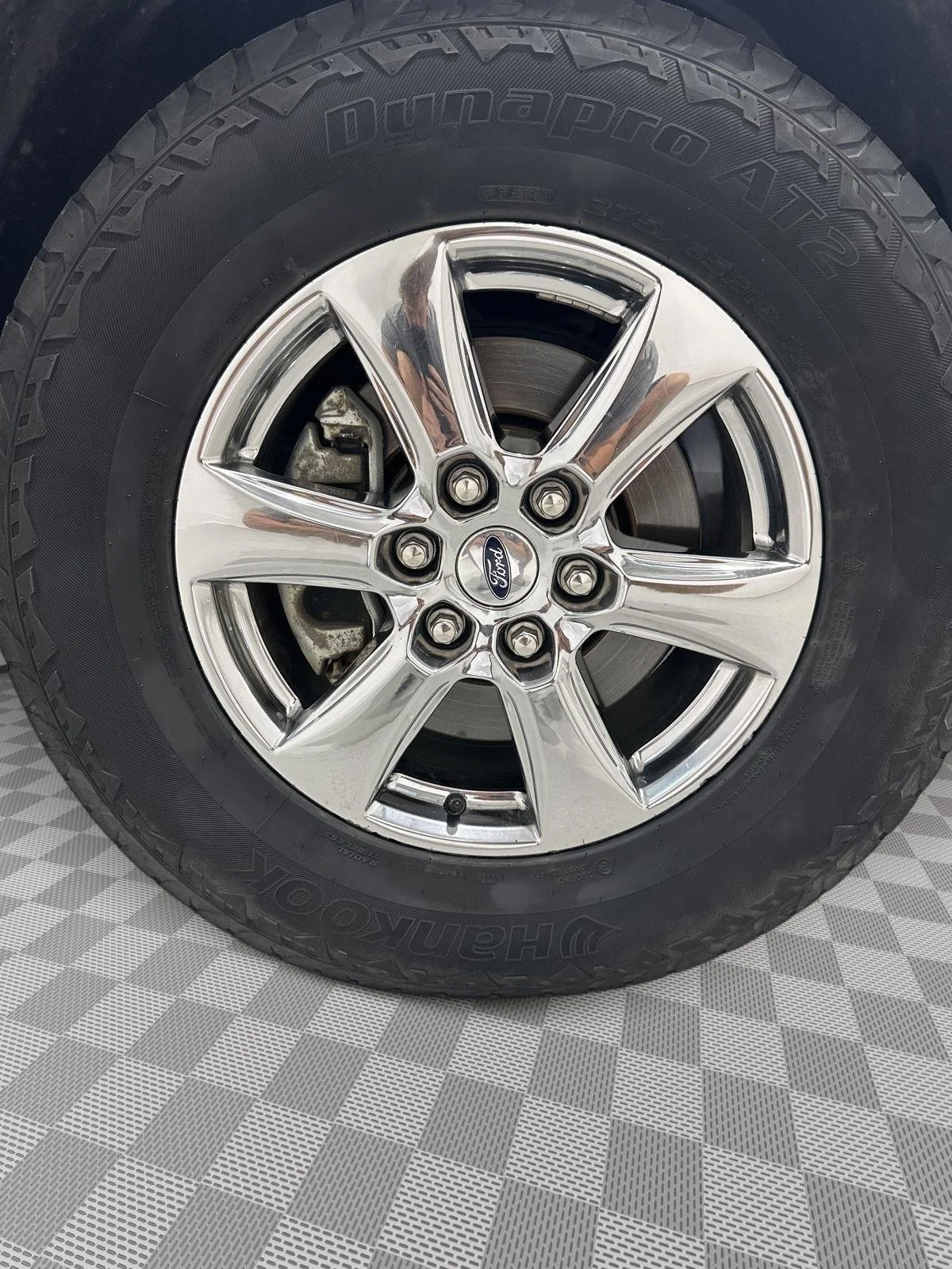 Used 2020 Iconic Silver Metallic Ford XL image 29