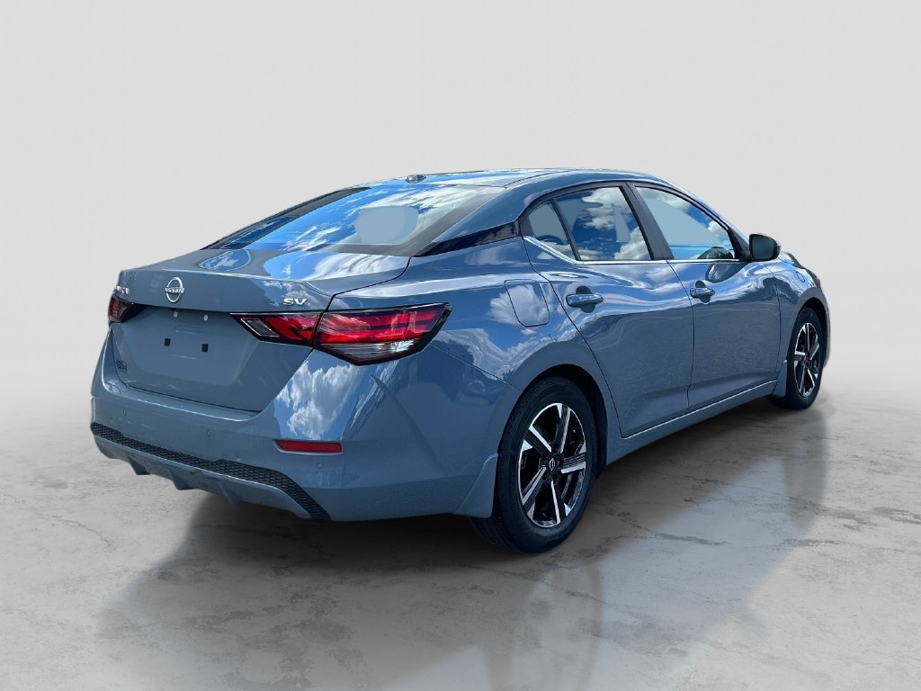 Used 2024 Gray Nissan SV image 5