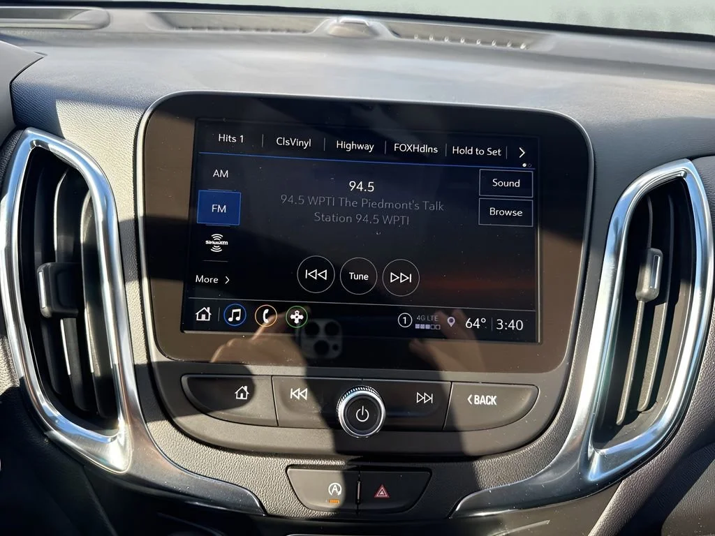 Used 2024 Summit White Chevrolet LT image 19