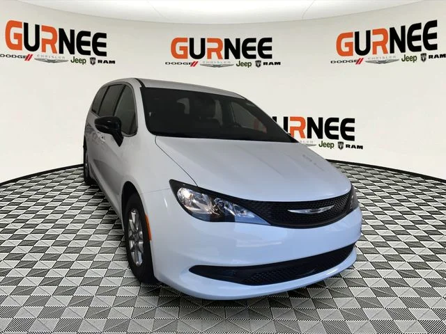 New 2027 Bright White Clear-Coat Exterior Paint Chrysler LX image 8