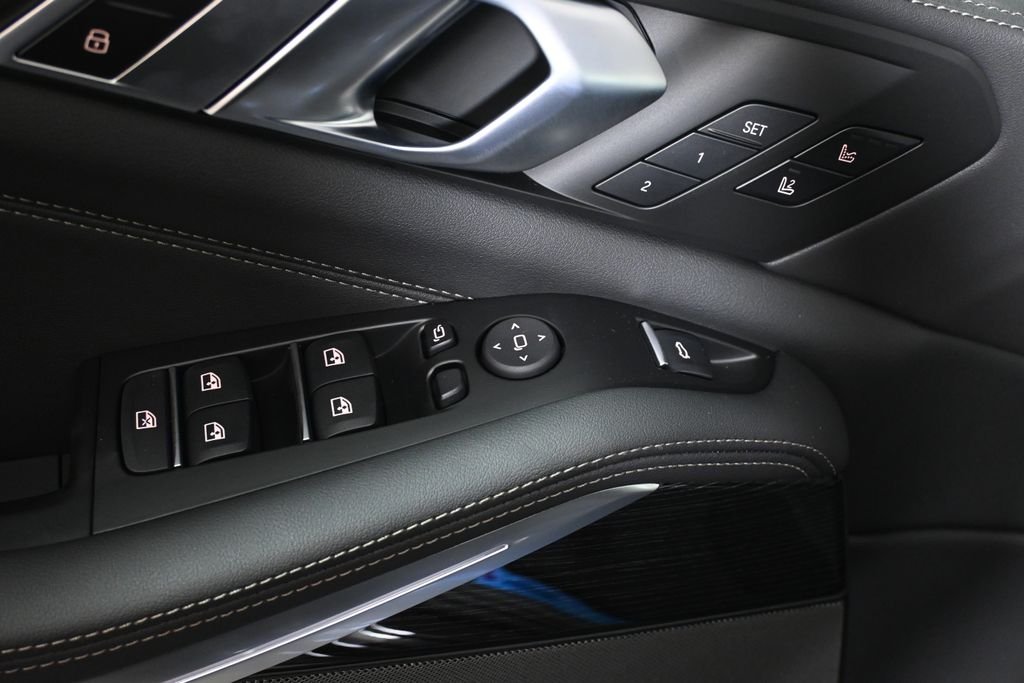 New 2026 Black Sapphire Metallic BMW xDrive40i image 30