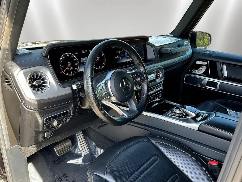 Used 2021 Obsidian Black Metallic Mercedes-Benz G 550 image 17