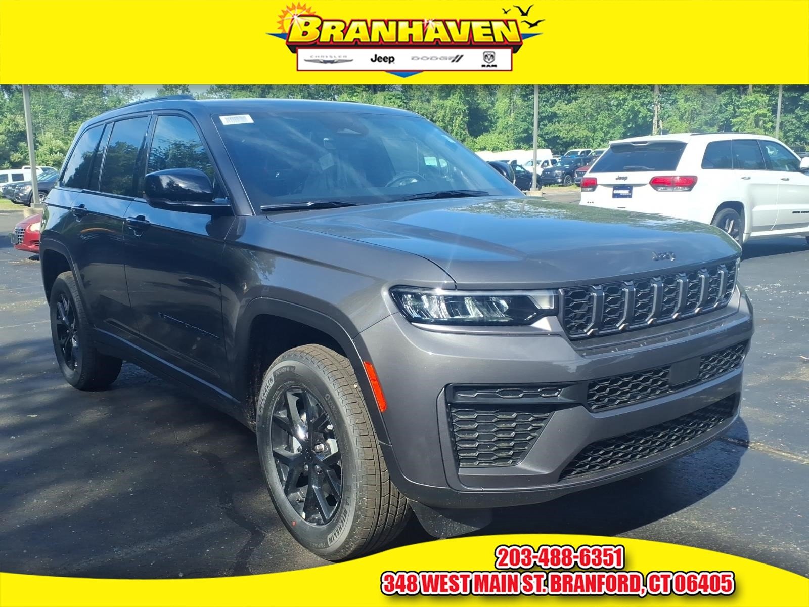 New 2026 Baltic Gray Metallic Clear-Coat Exterior Paint Jeep Laredo Altitude image 1