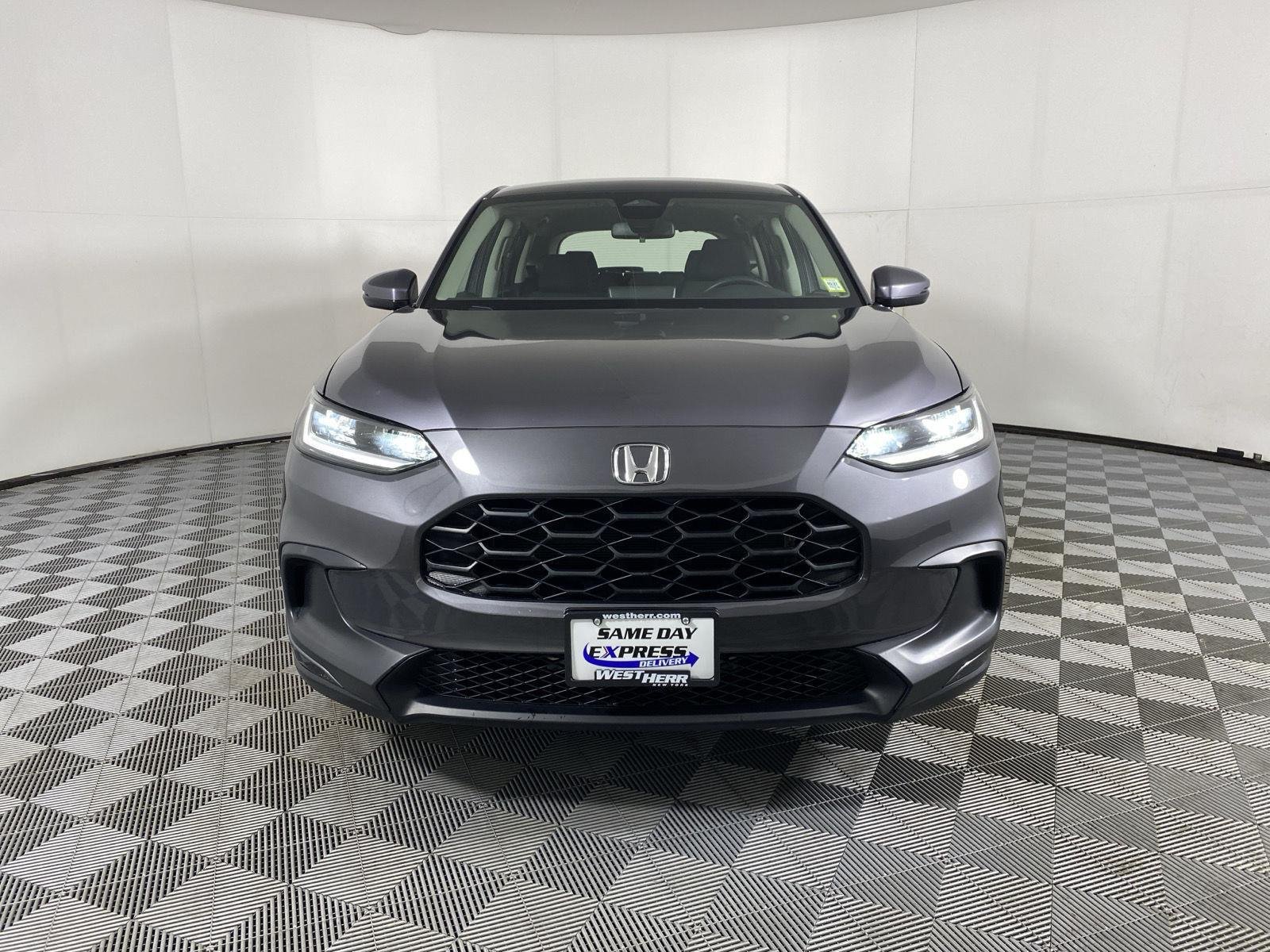 Used 2023 Modern Steel Metallic Honda LX image 2