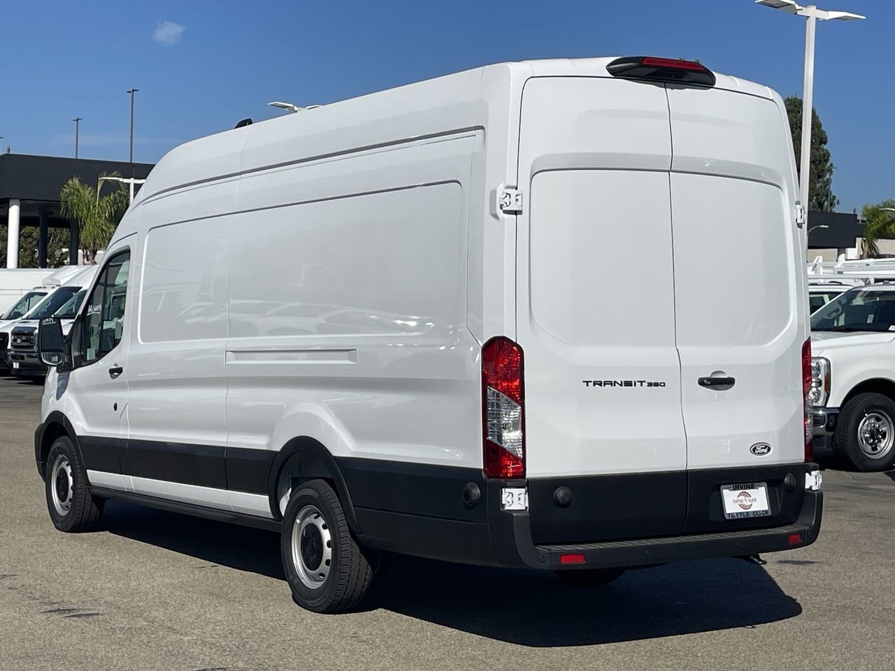 New 2026 Oxford White Ford  image 4